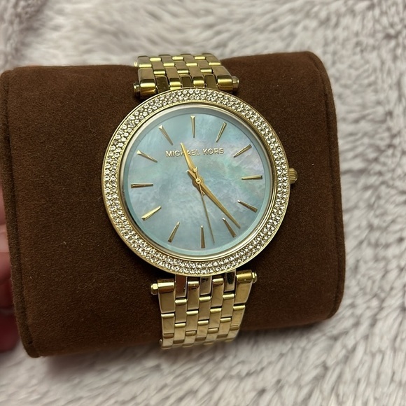 Michael Kors Watch - Picture 3 of 5